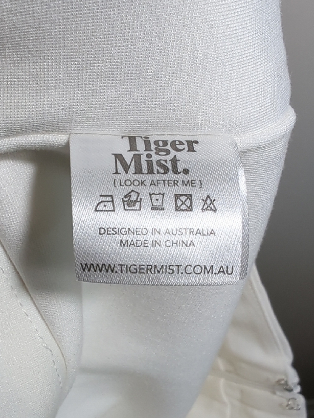 Tiger Mist Ivory Daphnie Mini Skirt Skort Medium Sexy Date Night Australian NWT - Picture 10 of 16